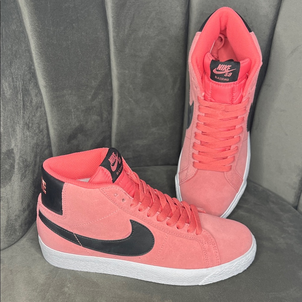 Nike Women's Pink and Black Mid-Top Blazer
